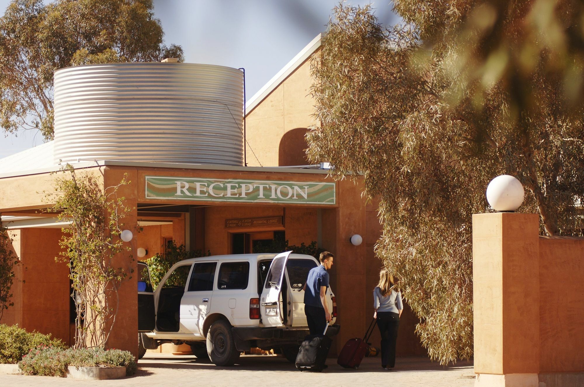 Mud Hut Motel Coober Pedy Buitenkant foto